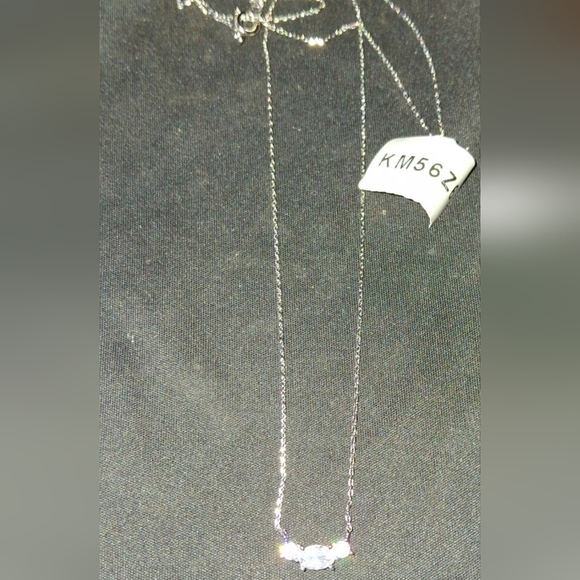 🍁 3 for 28 - Cute Dainty Necklace NWT - Picture 3 of 6